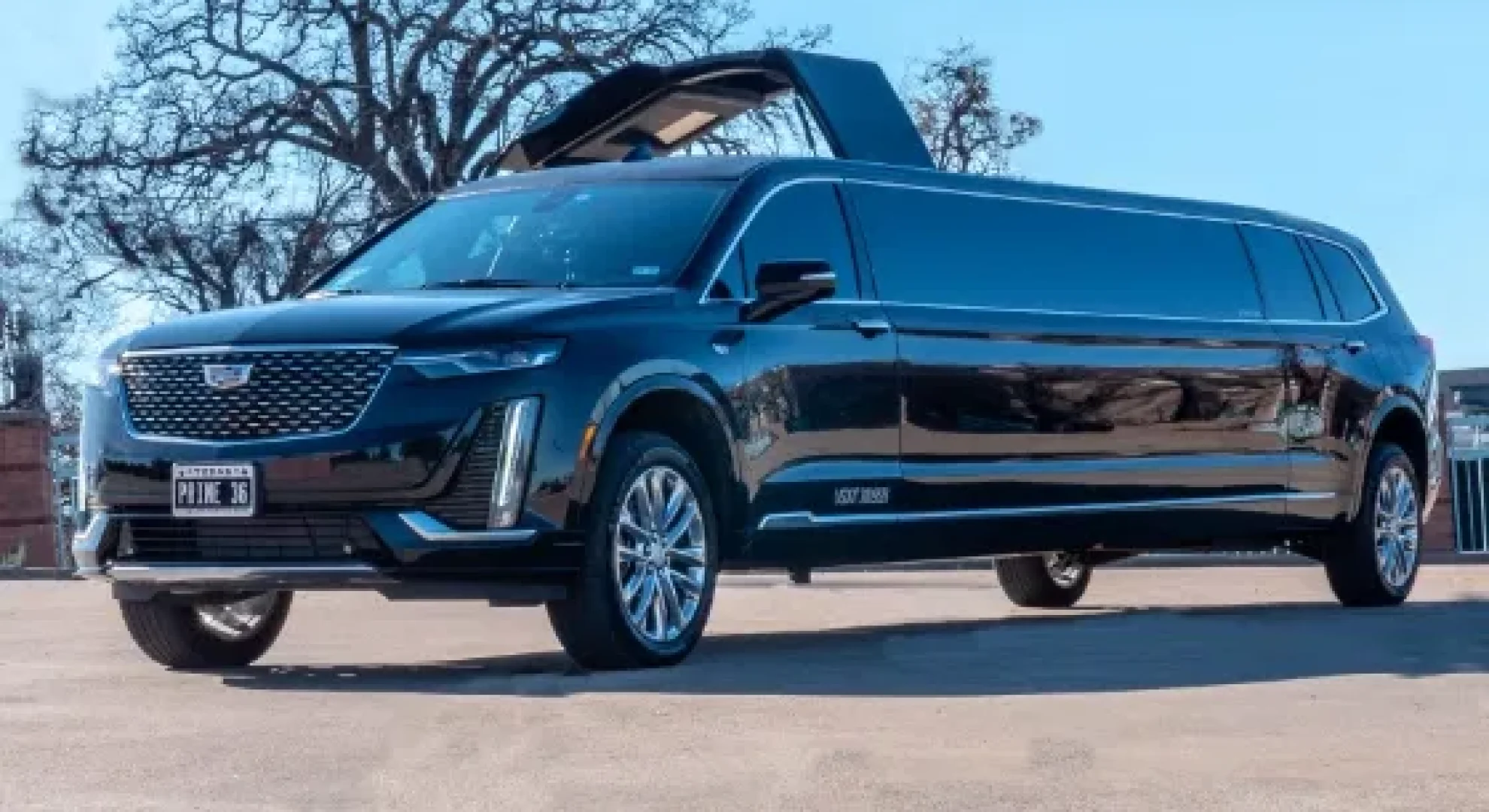 Cadillac XT6 Limo Rental Dallas – Luxury on Wheels